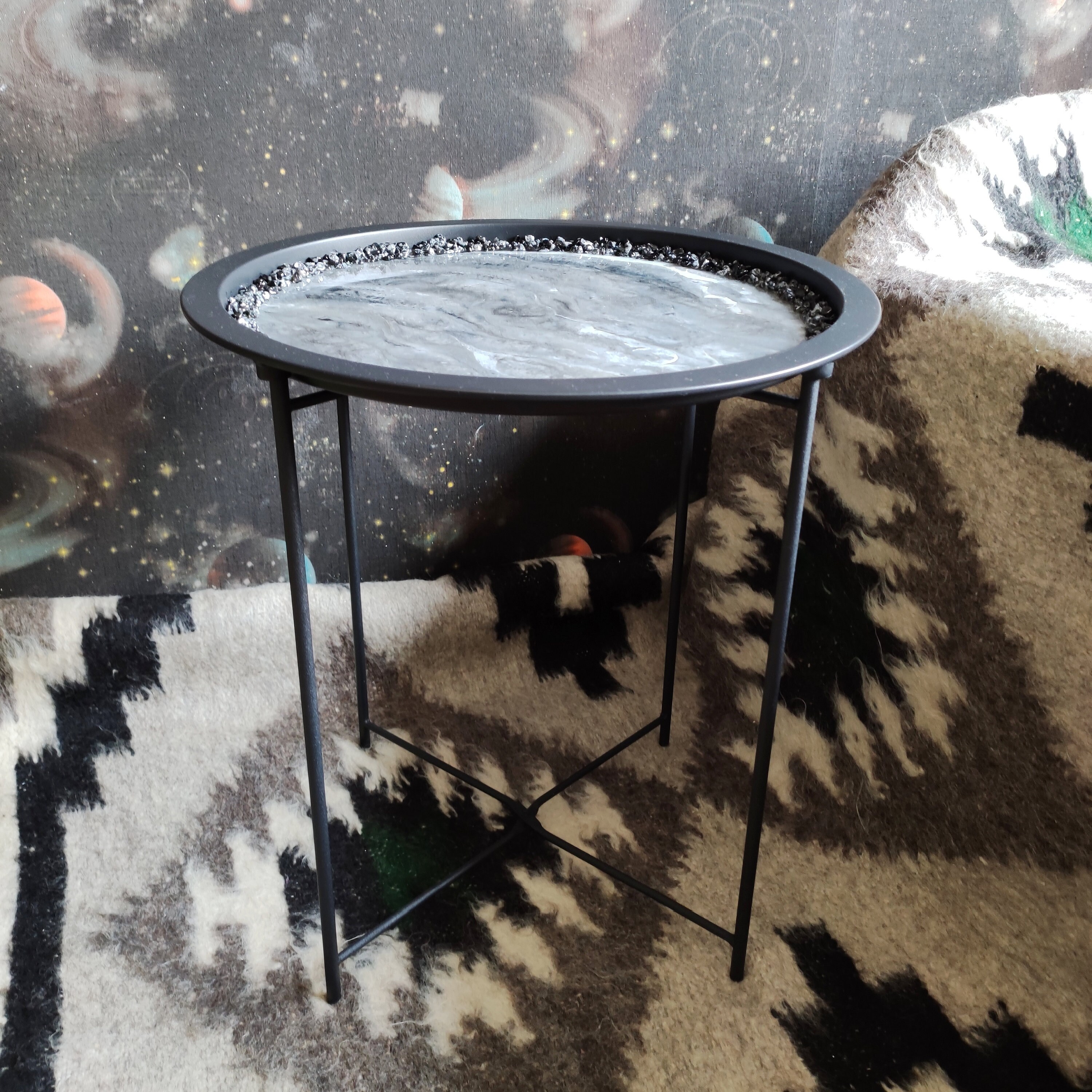 Resin side table Round coffee table Small resin table Etsy