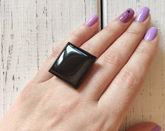 Chunky Black Square Ring: Verstellbarer Epoxidharz Ring aus Messing