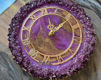 Amethyst Resin Wall Clock: Modern Geode Art with Glass Chips