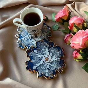 Flower white and blue coasters set, Epoxy resin coasters, Cute coasters, Unique handmade coasters, Floral coasters anniversary gift