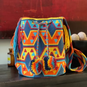 Original Wayuu Crossbody/ Original Wayuu Mochila / Crochet Crossbody Bag/Handmade Crossbody Bag/ Crochet Bucket Bag/Large Size image 2