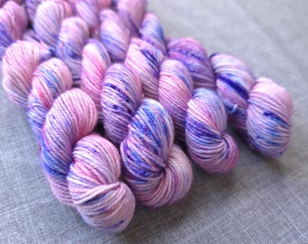 PRINCESS, Extrafine superwash merino, 20g, 92 yds, 4-ply - Hand-Dyed Mini Skein