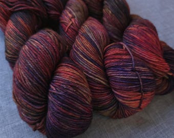EMBERS at MIDNIGHT , DK, Extrafine superwash merino, 100g, 245 yds, 4-ply - Hand-Dyed