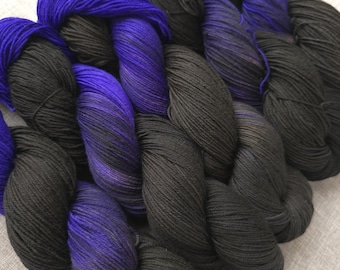 WEDNESDAY, Extrafine superwash merino, 100g, 463 yds, 4-ply - Hand-Dyed
