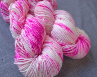 HOT PINK Punk DK, Extrafine superwash merino, 100g, 245 yds, 4-ply - Hand-Dyed