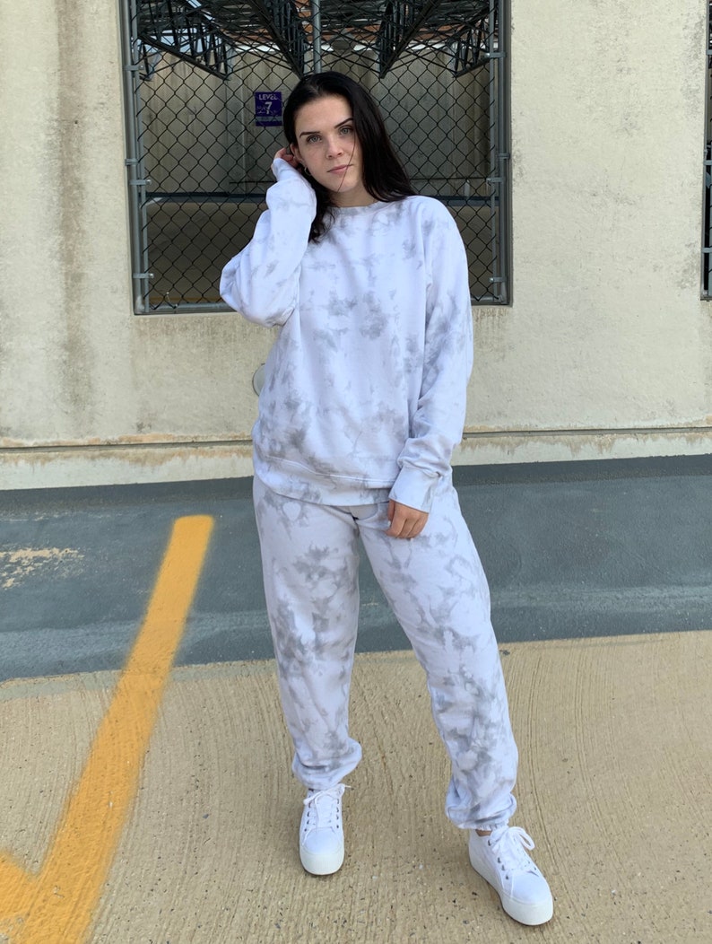 matching tie dye sweatsuit set