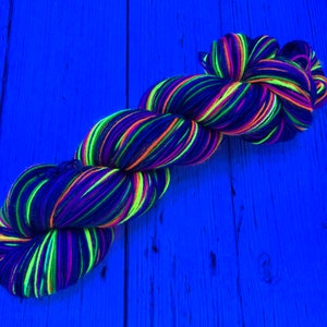 Hand dyed self striping grey, fluorescent rainbow sock yarn image 7