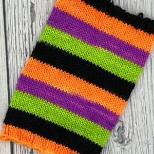 Hand dyed self striping Halloween sock yarn 2