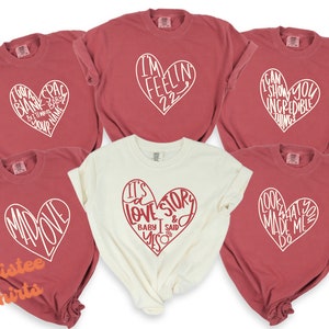 Bachelorette Party Comfort Colors® Shirt - It's A Love Story Shirt - Brautjungfer Brautparty T-Shirt & Sweatshirt #197-C