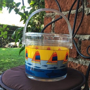1980&#39;s RARE Oneida LTD Lucite Ice Bucket, Sailboats, Whales, Sharks, Dolphins, Mid Century Modern, Ice Chest, California Design, Retro
