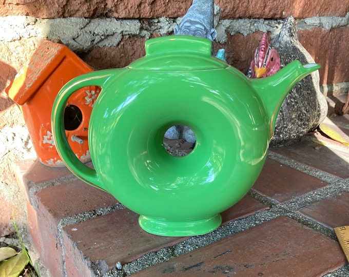 HALL Donut Doughnut Teapot, Light Emerald Green, Art Deco, Art Nouveau