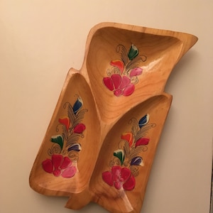 12.5x7 Mid Century Solid Wood Hand Painted Leaf Bowl Large - Tiki Polynesian Hawaiian Vintage, Summer time entertaining, backyard parties