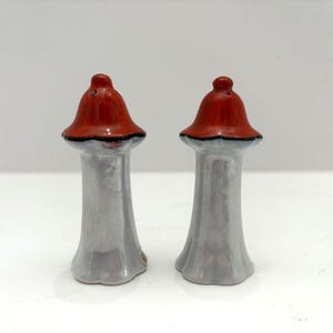 Vintage Lusterware Red White Mushroom Salt and Pepper Shakers Japan