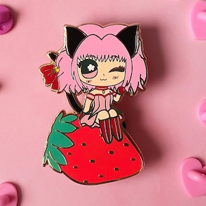 Hungry Heroines - Strawberry Savior