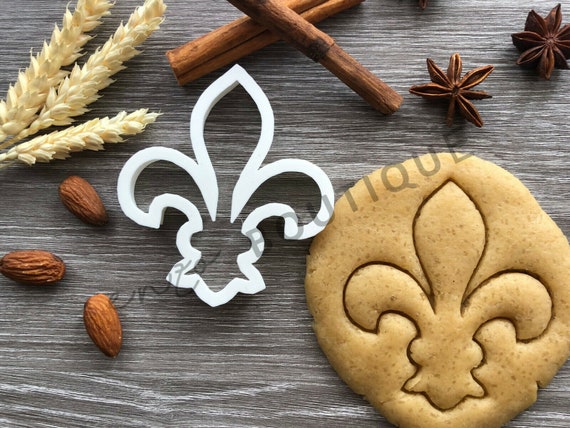 Dress My Cupcake Mini Fleur De Lis Cookie Cutter - Silver - View #3