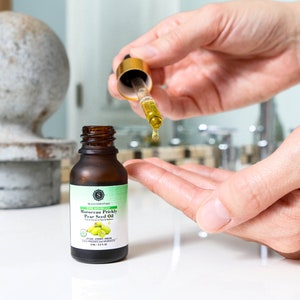 100% Pure USDA Organic Moroccan Prickly Pear Seed Oil Anti-Aging Oil Moisturizing Facial Oil 15 mL image 4