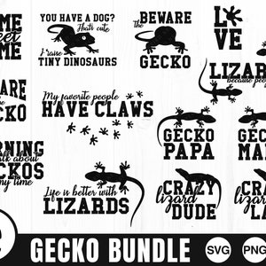 Könnte beinhalten: Ein Schwarzweiß-Bundle mit digitalen Designs mit verschiedenen Illustrationen zum Thema Gecko und Eidechse mit Texten wie "Home Sweet Home", "Vorsicht vor dem Gecko", "Gecko Papa", "Verrückter Eidechsen-Typ", "Ich liebe Eidechsen" und "Meine Lieblingsmenschen haben Krallen".