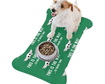 Las esteras de alimentación para mascotas del niño