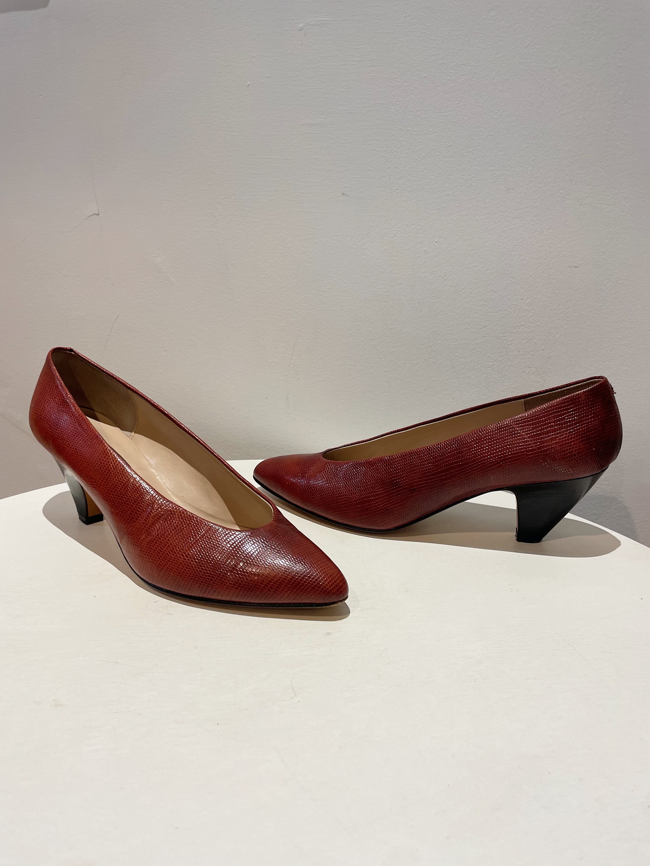 Vintage 70s Vaneli Cognac Pebbled Leather Pumps/ Heels Made in Italy - Etsy