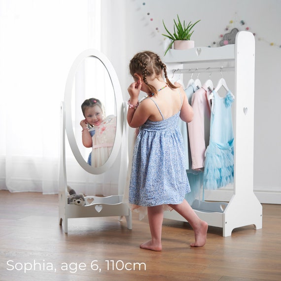 Haus Projekt Specchio da vestire autoportante in legno bianco per bambini,  Specchio da vestire fatto a mano, Mobili per camera da letto per bambini,  Regalo per ragazze di Natale -  Italia