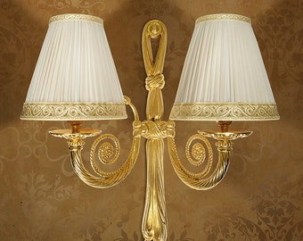 Made in Italy | Wall light wall lamp in polished golden brass with 2 lights with pleated ivory lampshades. ITEM C449