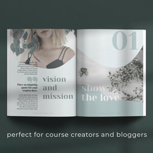 Puede incluir: Una revista abierta con un fondo azul claro y un c&iacute;rculo blanco con el n&uacute;mero "01" en el centro. El texto "vision and mission" est&aacute; en la p&aacute;gina izquierda y "show the love" est&aacute; en la p&aacute;gina derecha. La revista es perfecta para creadores de cursos y bloggers.