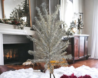 Lovely Mid-Century Modern 6ft 46 Branched Aluminum Specialty Tinsel Tree