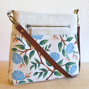 Kaitlin Crossbody Bag SEWING PATTERN: Ladies Purse with Zip Pockets (PDF Pattern)