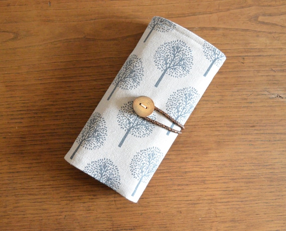 How to make your own DIY knitting needle case - Skandimama