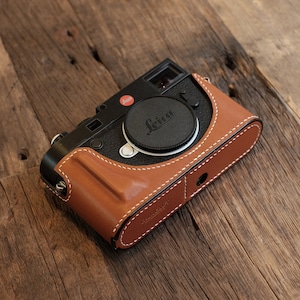 Italy Leather Handmade Leica m10 , M10r , m10p , m10 monochrom back cover & battery door open type camera half case
