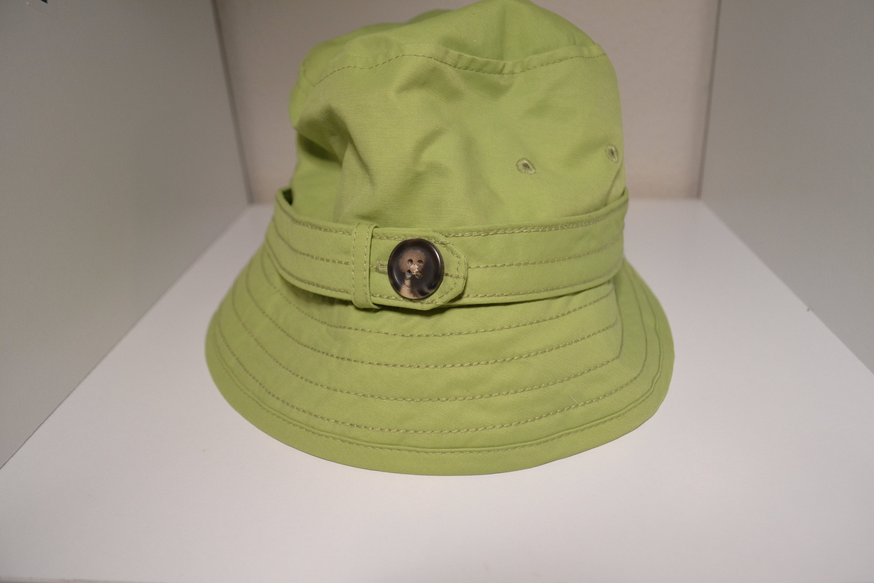 Eddie Bauer vintage bucket hat Vintage Eddie Bauer Light Wash Denim Bucket | Mercari main image 2