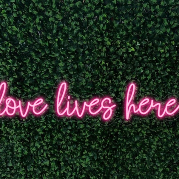 Love Lives Here Sign - Etsy