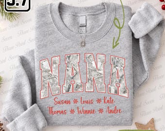Gepersonaliseerd kersttrui voor oma, sneeuwcamouflage oma shirt, wintercadeau voor oma TN2451-4