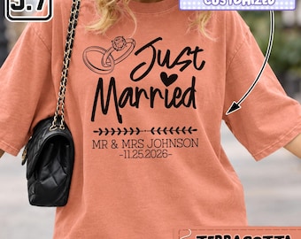 Personalized Mr And Mrs Shirt, Custom Wedding Date & Name Couple Shirt, Newlywed Couple Gift, Wifey And Hubby Shirt, Sweatshirt DH00621