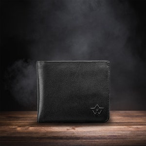 PORTAFOGLIO IN PELLE da uomo Wasama / Nero / Classico stile bi-fold, porta carte rimovibile / Protezione RFID / Il Classico Plus con confezione regalo