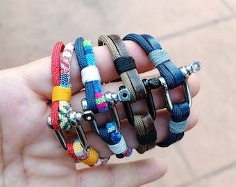 Colorful handmade paracord bracelet, men&#39;s bracelet, shackle bracelet, minimalist bracelet, nautical bracelet, men&#39;s style, unisex bracelet.