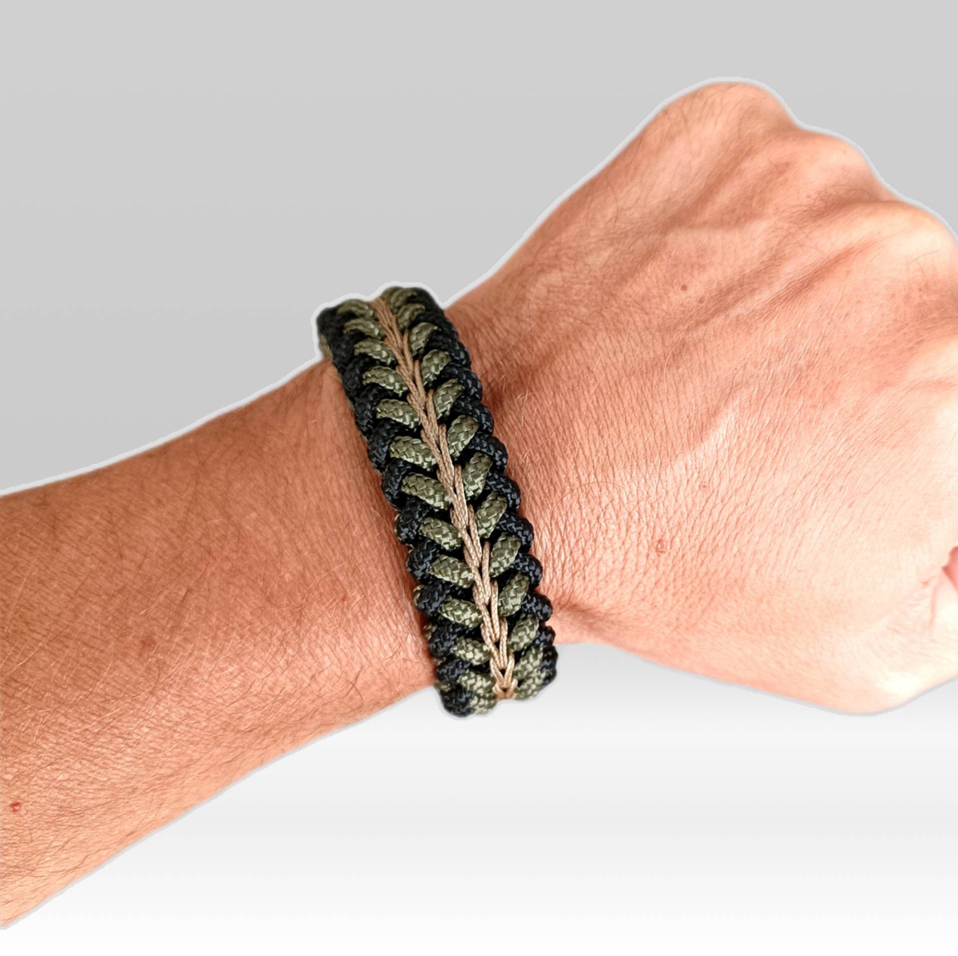 Paracord Men's Bracelet With Brass Shackle, Handmade Unisex Bracelet