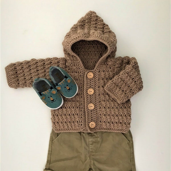 Cardigan infantil com capuz e padrão de crochê - recém-nascido a 5 anos