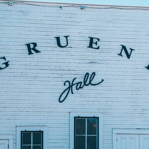 Gruene Hall, Texas Hill Country, New Braunfels, Texas Photography, Gruene Hall Print, Texas Wall Art, Texas Dance Hall, Schwarz-Weiß