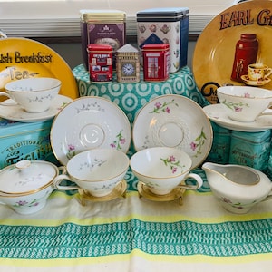 Vintage 1960s Johann Haviland Bavaria Porcelain Demitasse Set - Modell