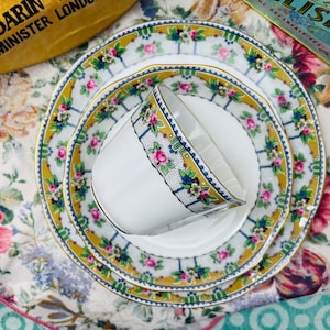 Vintage 1940s Aynsley English Bone China Trio
