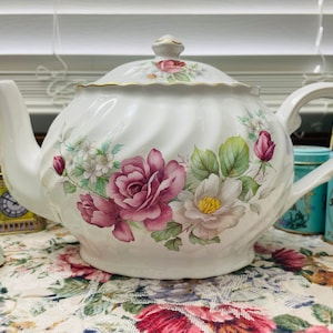 Vintage 1980s Arthur Wood & Sons English Bone China Teapot