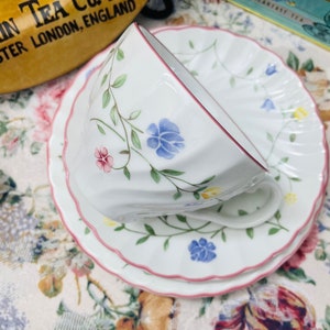 Vintage 1980s Johnson Brothers Ironstone Trio - Summer Chintz