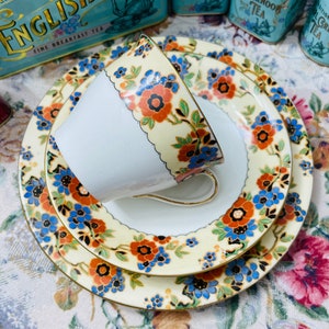 Vintage 1950s Aynsley English Bone China Trio