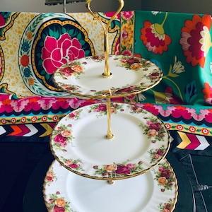 Vintage 1960s+ Royal Albert English Bone China 3-Tiered Plate Cake Stand - Old Country Roses