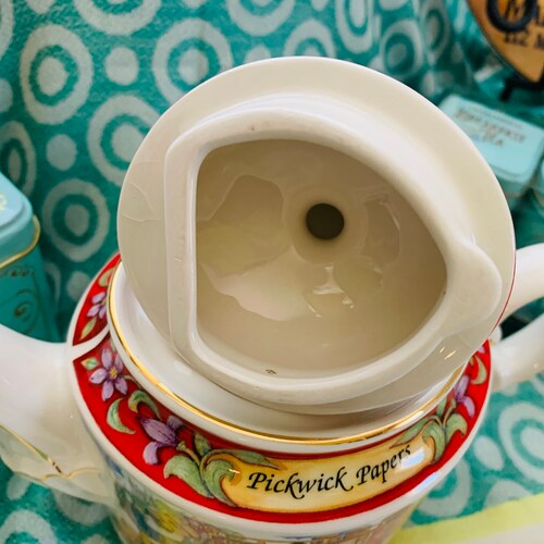 Vintage 1970s Sadler English Bone China Teapot Charles Dickens