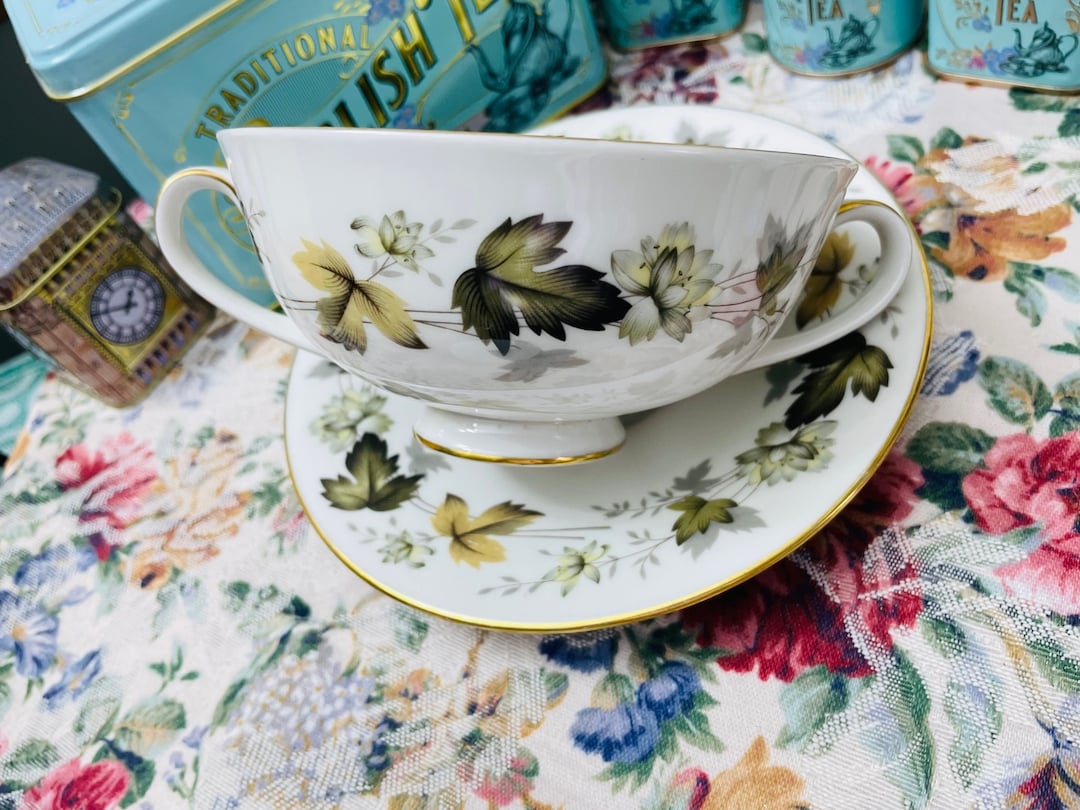 Vintage 1970s Royal Doulton English Bone China Soup Coupe - Larchmont ...