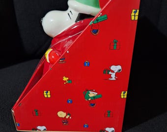 Christmas Peanuts Snoopy and Woodstock Red Puffer Jacket Cookie