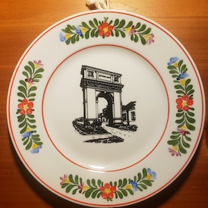 Vintage Hollohaza Hungarian Porcelain 7&quot; Hand Painted Plate