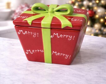 Vintage Christmas Hand Made Hand Painted "Christmas Present" Ceramic Cookie Jar Holiday Cookies X-Mas